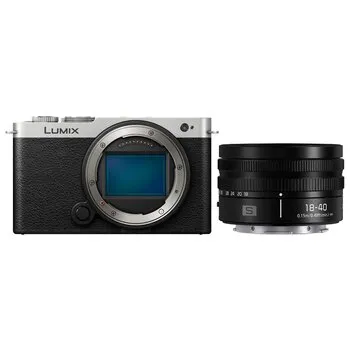 Panasonic Lumix DC-S9 silber/schwarz + S 18-40mm f4,5-6,4 - Digitalkamera mit kompaktem Design, 24 MP Vollformatsensor und exzellenter Bildqualität, inklusive Panasonic Lumix S 18-40mm Objektiv für vielseitige Aufnahmemöglichkeiten.