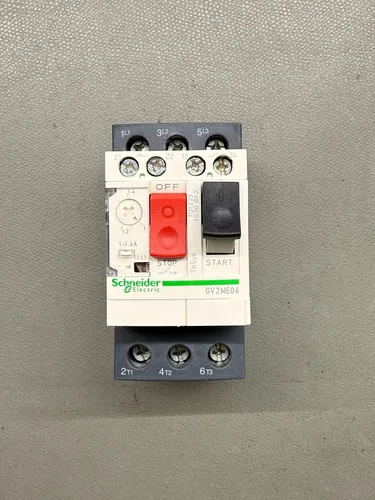 Schneider Electric Motorschutzschalter GV2ME06 TeSys Deca - 3-polig, 6 A, 690 V - Leistungsschalter mit Thermomagnet-Schutz, ideal für die sichere Motorsteuerung in industriellen Anwendungen.