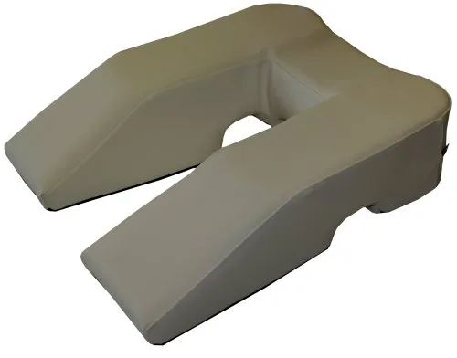U-Pillow Massagekissen für Bauchlage - Komfort und Entspannung - U-Pillow Massagekissen für Bauchlage mit anatomischer Form für optimale Druckverteilung. Der latexfreie Komfortschaum sorgt für angenehmes Liegen und ist pflegeleicht. Ideal für Therapien und entspannende Massagen.