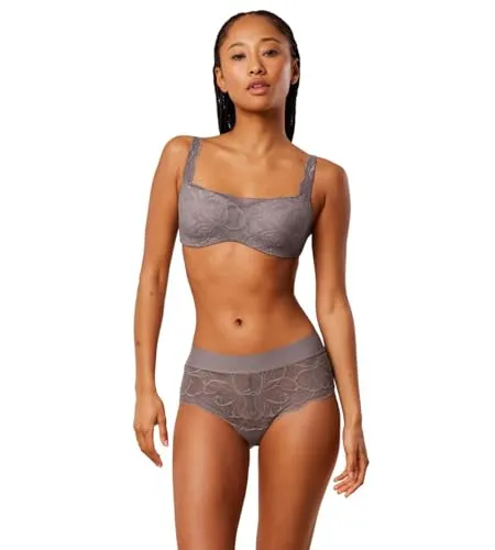 Triumph Damen Body Make-Up Illusion Lace Balconette Bra, Pigeon Grey, 90B - Funktionsunterwäsche, gepolsterter Bügel-BH mit quadratischem Ausschnitt und flexibler Schaumstoffschale für optimalen Tragekomfort und unsichtbare Ränder.