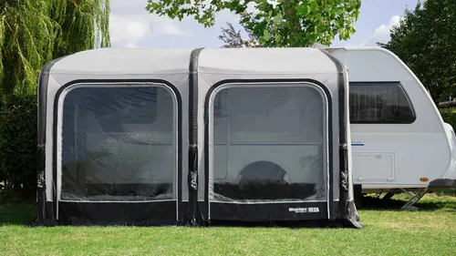Westfield Vega 330 2.0 - Luftzelt für Wohnwagen - Camping-Zubehör: Neueste Modell 2024 mit hochwertigem HydroTech® Cotton Touch Material für Langlebigkeit und optimaler Belüftung durch große Panoramafenster. Schneller Aufbau dank Advanced Air System®.