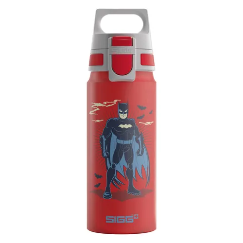 SIGG Flasche WMB one 'Batman Standing' - Trinkflasche mit Batman-Motiv, aus recycelbarem Aluminium, 600 ml Volumen und innovativem ONE-Verschluss für einhändiges Öffnen und Trinken – ideal für Schule und Freizeit.