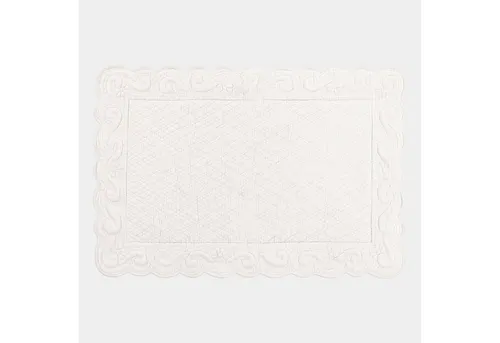 Loberon Badematte Svikola – Elegante Badezimmermatte mit Kunstvoller Stickerei - Die Loberon Badematte Svikola begeistert mit zeitloser Eleganz und kunstvoller Stickerei. Ideal für stilvolle Badezimmer, sorgt sie für Komfort und eine ansprechende Atmosphäre.