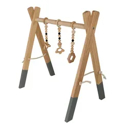 Klappbarer Spielbogen aus Kiefernholz mit Anhängern - Dieser klappbare Spielbogen bietet motorische Förderung und kreative Spielmöglichkeiten für Ihr Baby. Hergestellt aus naturbelassenem Kiefernholz, ideal für die ersten Spielstunden.