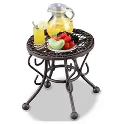 001.807/7 - Kleiner Gartentisch, dekoriert, Miniatur - Puppenhäuser - Detaillierter, dekorierter Miniatur-Gartentisch, perfekt für kreative Spielwelten und zur Verschönerung von Puppenhäusern.