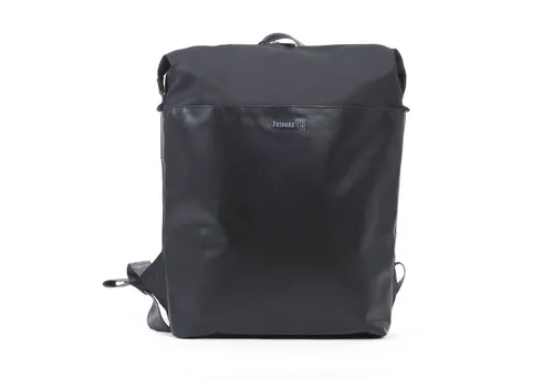 Laptoprucksack 7CLOUDS "Wenuv 7.1" - Casual Laptoprucksack aus 95% recyceltem PET, wasserdicht und mit speziellem Laptopfach für sicheren Transport. Leichtes Design, ideal für Damen im Alltag.