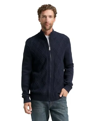 TOM TAILOR Herren Strickjacke mit Zopfmuster - Sky Captain Blue, L - Stilvolle Strickjacke aus hochwertiger Baumwolle mit praktischem Stehkragen und Reißverschluss. Ideal für jeden Tag, mit seitlichen Eingriffstaschen und modischem Zopfmuster. Pflegeleicht und angenehm zu tragen.