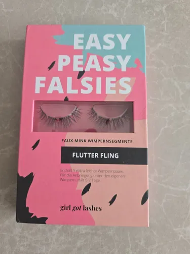 GirlGotLashes Flutter Fling Wimpern - Wimpern für einen romantischen Cat-Eye-Look, einfach in 10 Minuten selbst anzubringen und halten bis zu einem Monat. Perfekt für einen verführerischen Augenaufschlag!