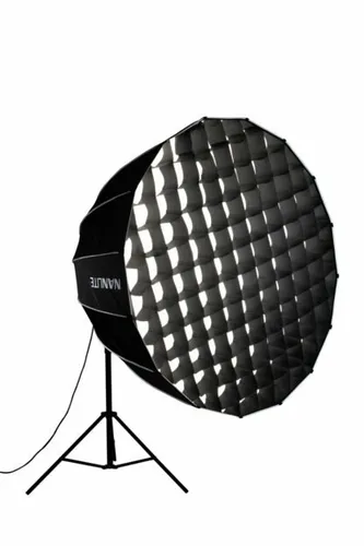 NANLITE Wabengitter für Softbox Parabol 150cm - Präzise Lichtsteuerung mit dem NANLITE Wabengitter für Softbox Parabol 150cm. Ideal für kreative Lichtgestaltung und professionelle Foto- und Videoanwendungen.
