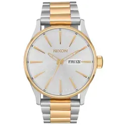 Nixon Sentry Edelstahl Armbanduhr Silver / Gold - Elegante Herrenarmbanduhr mit japanischem Quartzuhrwerk, 10 ATM wasserdicht und robustem Edelstahl-Gehäuse. Ideal für stilbewusste Männer.