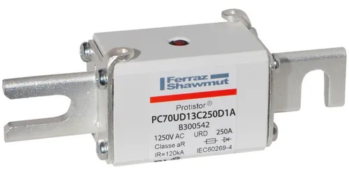 Mersen Sicherungseinsatz aR PC70UD13C250D1A (3 Stk.) - Praktisches Set mit 3 Sicherungseinsätzen für zuverlässigen Schutz. Ideal für AC-Anwendungen mit 250 A und 1250 V, perfekt für den professionellen Einsatz in elektrischen Systemen.