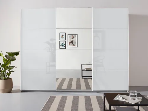 Schwebetürenschrank RAUCH OTELI - 271 cm, Hochglanz Weiß - Kleiderschrank mit 3 Innenschubladen und variablen Einlegeböden. Made in Germany, pflegeleicht und ideal für stilvolle Schlafzimmer.