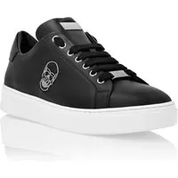 PHILIPP PLEIN Damen Sneaker "Skull", Gr. 36, weiß/schwarz - Moderne Low-Top-Sneaker aus hochwertigem Leder mit ikonischen Totenkopf-Details. Ideal für lässigen Luxus und optimalen Komfort dank dicker Gummisohle. Perfekt für stilbewusste Frauen.