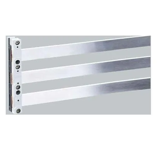 Wöhner Sammelschiene E-CU 01188 - 2500A - Stromverteiler & Baulicht, hochwertige Sammelschiene mit 2500A und 450 mm Länge, ideal für zuverlässige Stromverteilung in Schaltanlagen.
