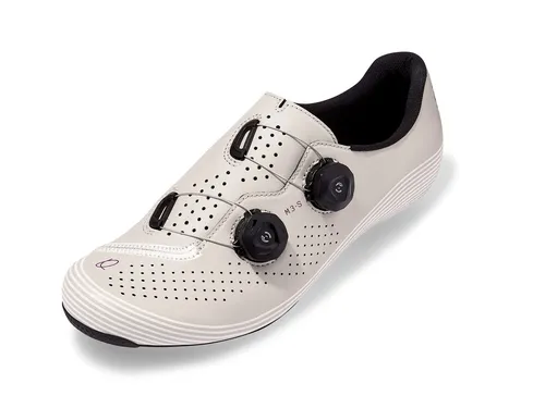 Quoc M3 Sport Road Shoe Chalk 41 - Unisex Fahrradschuhe in buntem Design, ideal für Radsport. Leichtes Obermaterial sorgt für Komfort und Flexibilität während der Fahrt.