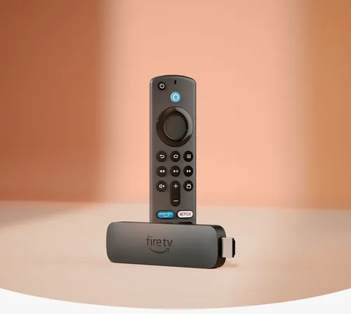 Amazon Fire Stick 4K mit Alexa Fernbedienung - Internet-TV & Media Streamer, 4K Ultra HD mit HDR10+ Unterstützung für atemberaubende Bildqualität und integrierte Alexa-Sprachsteuerung für bequemes Streaming.