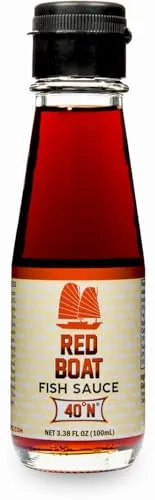 Red Boat Fischsauce – 100% natürliche Fischsauce aus Vietnam, 40°N (1 x 100 ml) - Reine Fischsauce aus schwarzen Sardellen und Meersalz, ohne Zusatzstoffe. Ideal zum Verfeinern exotischer Gerichte mit authentischem Geschmack. Qualität aus Phu Quoc, bekannt für seine traditionsreiche Herstellung.
