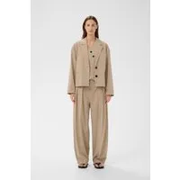Blazer CIERRAIW Casual Fit - Stylischer Blazer im Casual Fit mit boxigem Schnitt und klaren Schultern. Ideal für vielseitige Looks, ausgestattet mit klassischem Revers und praktischen Leistentaschen.