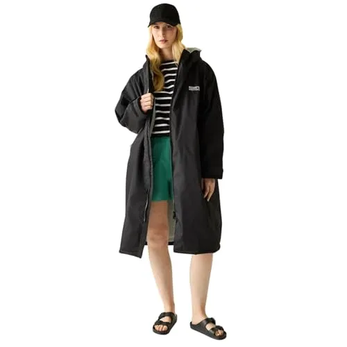 Regatta Uni Erwachsene Wasserdichte Robe - Ideale Outdoor Lifestyle Robe mit Kapuze - Funktionsjacke aus 100% wasserdichtem Hydrafort-Gewebe, gefüttert mit warmem Borg-Fleece. Perfekt für Wasseraktivitäten im Freien und sorgt für optimalen Komfort.