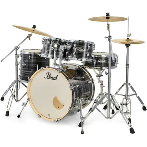 Export 22" Standard G.Silver Schlagzeug - Export Serie, vielseitige Stage Konfiguration mit hochwertigen Kesselgrößen und robuster Hardware für optimale Klangqualität und Langlebigkeit.