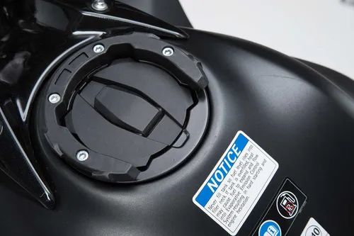SW-Motech EVO Tankring für Kawasaki Z650 und Ninja 650 - Motorradtaschen/-rucksäcke | Praktischer Tankring in Schwarz für eine sichere und einfache Befestigung von Tankrucksäcken.