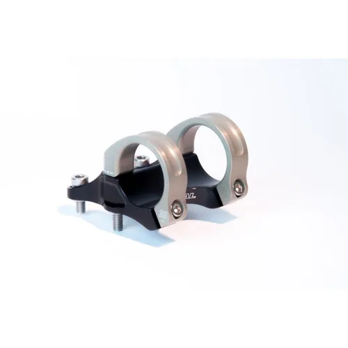 Renthal Integra II Vorbau Ø35mm 10° - Gold/Schwarz - Hochwertiger Renthal Integra II Vorbau für Fahrradlenker mit einem Durchmesser von 35mm. Ideal für präzise Steuerung und Stabilität beim Fahren. Robustes Design für den sportlichen Einsatz.
