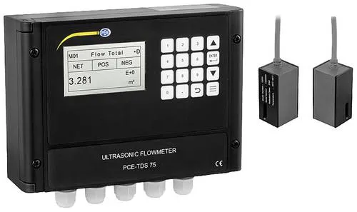 PCE Instruments Durchflussmessgerät PCE-TDS 75 - Stationärer Ultraschall Durchflussmesser für Rohrdurchmesser von 25 mm bis 1.200 mm, kontaktlose Montage für einfache Installation ohne Rohrentleerung, ideal für hygienische Anwendungen in der Lebensmittelindustrie.