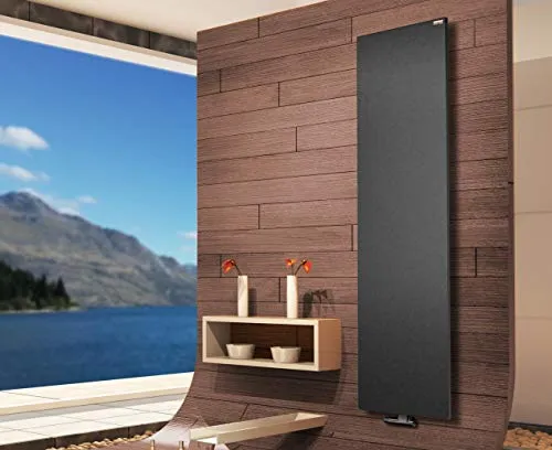 Szagato Badheizkörper Design Mirror Steel 180x47 cm - Eleganter Badheizkörper aus pulverbeschichtetem Stahl, 1118 Watt, Made in Germany. Ideal für schnelles Heizen und edles Design mit reduzierter Fingerabdruckempfindlichkeit. Inklusive Wandhalterung und Zubehör.