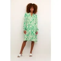 CULTURE Kleid in Grün - M - Elegantes Kleid mit floralem Muster, lockerer Schnitt und V-Ausschnitt. Ideal für jeden Anlass, mit praktischen Eingrifftaschen und trendigen Puffärmeln.