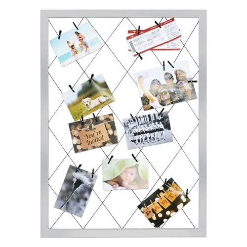 Spetebo Holz Bilderrahmen weiß mit Gummileinen - 75 cm x 55 cm - Foto Collage Rahmen mit 20 Holzklammern - Gitter Fotohalter Bildergalerie Fotoboard Fotoleine