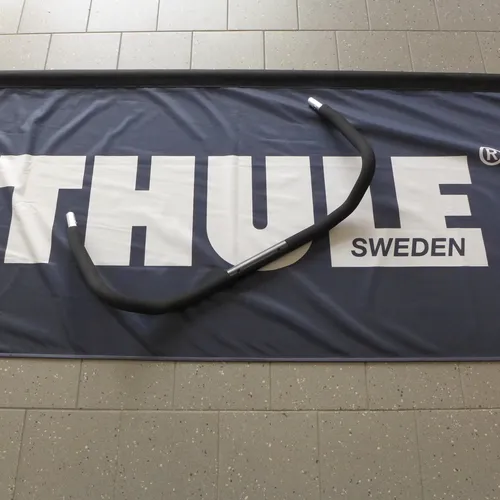 Thule Handlebar-Double Schiebegriff für Chariot Cab 1 2 Cross 2 Lite 2 Sport 2 - Fahrradanhänger mit ergonomischem Doppelgriff für komfortables Schieben und einfache Handhabung, ideal für aktive Familien.