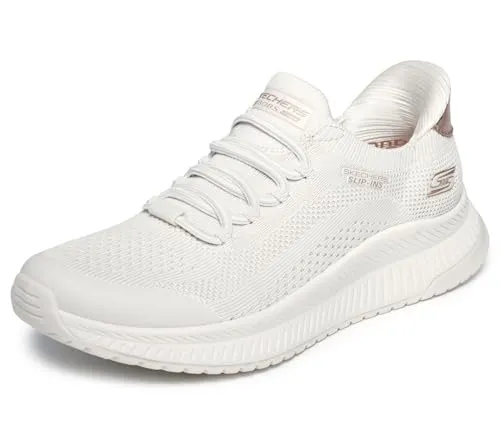 Skechers Bobs Squad 4 Dire Step Sneaker in Off White - Sportlicher Damen Sneaker mit Hands Free Slip-Ins Funktion für einfaches An- und Ausziehen. Nahtloses Obermaterial für ein sockenähnliches Tragegefühl und bequeme Memory Foam Decksohle. 100% vegan und maschinenwaschbar.