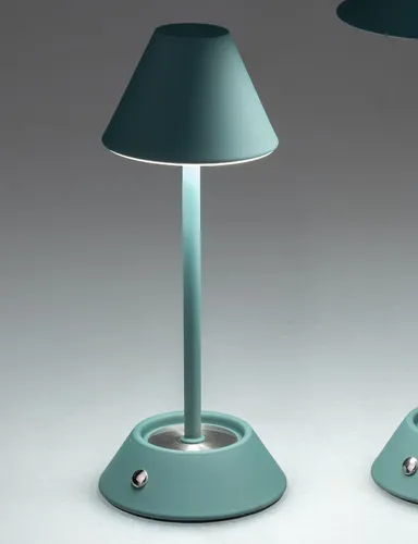 formano LED Tischleuchte - kabellos mit 3 Lichtfarben - Nachttischleuchte aus Metall, bietet Warmweiß, Kaltweiß und Tageslichtweiß für jede Stimmung. Ideal für gemütliche Abende oder produktive Arbeitstage!