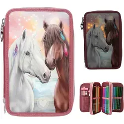 Depesche 3-Fach Federtasche LED Miss Melody - Federmäppchen mit traumhaftem Pferdemotiv und LED-Lichtspiel. Enthält 18 Bunt- und Filzstifte, Bleistifte, Schere und mehr – perfekt für kreative Kinder!