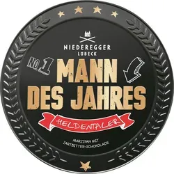 Niederegger Marzipan Mann des Jahres, Heldentaler, 185g - Sonstige Süßigkeiten, edle Geschenkverpackung in der Metalldose mit dem Schriftzug "Mann des Jahres" – ideal für besondere Anlässe und Liebhaber von aromatischen Mandeln.