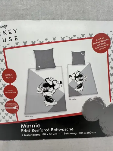 Disney Mickey Mouse Edel-Renforcé-Bettwäsche 135x200 cm - Hochwertige Bettwäsche mit Disney Minnie Mouse Design, bestehend aus 1 Bettbezug (135 x 200 cm) und 1 Kissenbezug (80 x 80 cm). Aus 100% Baumwolle, mit praktischem Reißverschluss für einfachen Bezugwechsel.