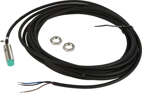 Pepperl+Fuchs Fabrik Sensor NJ4-12GM40-E2-5M - Sonstige Elektroinstallationsartikel mit IP67 Schutzart, ideal für anspruchsvolle Umgebungen, bietet zuverlässige Schaltfunktionen und langlebige Edelstahl-Konstruktion.