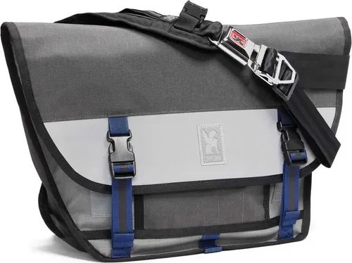 Chrome MiniMetro Kuriertasche 20 - Umhängetasche 51 cm fog - Messenger-Bag aus hochwertigem Leder mit 20,5 Litern Fassungsvermögen. Minimalistisches Design und verstellbarer Schultergurt sorgen für Komfort im Alltag.