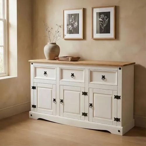 Caro-Möbel Sideboard CAMPO - Sideboard aus massivem Kiefernholz in elegantem Weiß, bietet 3 Schubladen und 3 Türen für viel Stauraum, ideal für Ihr Wohnzimmer oder Esszimmer.