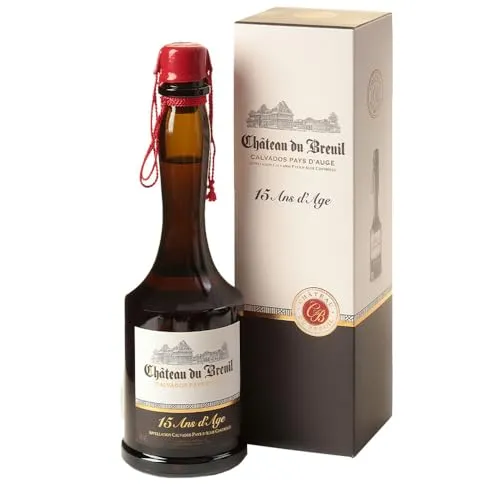 Chateau du Breuil - 15 Jahre - Calvados (1 x 0.7 l) - Edler Calvados mit 15 Jahren Reife, doppelt destilliert für intensiven Geschmack. Aus Äpfeln der Region, perfekter Genuss für Kenner und Liebhaber.