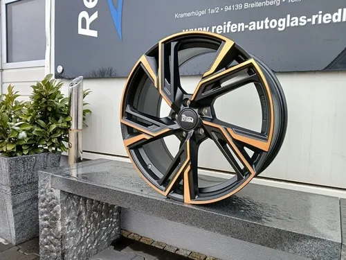 MAM RS5 Felgen 20 Zoll schwarz frontpoliert - Alufelgen im stilvollen MAM RS5 Design, 20 Zoll, 8.5Jx20, ideal für sportliche Fahrzeuge und optimale Fahrperformance.
