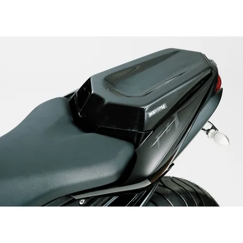 Bodystyle Sitz-Keil für Yamaha FZ1 - Verkleidungsteile für Yamaha FZ1, der Sitz-Keil verwandelt Ihre Zweimannsitzbank in einen sportlichen Einsitzer und sorgt für einen individuellen Look in Originalfarbe oder unlackiert.