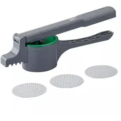 FACKELMANN Chefkoch Spätzlepresse – Multifunktionale Presse für Kartoffeln und Spätzle - Kartoffelpressen & Spätzlepressen – Mit 3 Lochscheiben für variable Teiggrößen (2-3 mm) und ergonomischem Griff für müheloses Pressen. Ideal für leckere Gerichte im Handumdrehen.