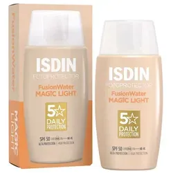 ISDIN Fotoprotector Fusion Water Color Light LSF 50 - Getönte Sonnencreme für das Gesicht mit LSF 50, schützt vor UV-Strahlen und kaschiert Unebenheiten für einen natürlichen Teint. Ideal für empfindliche Haut und erhältlich in verschiedenen Farbtönen.