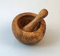 Mörser mit Stößel aus Olivenholz. Sehr stabil ca. 10 cm