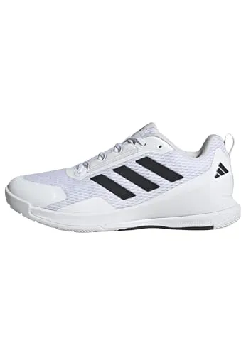 adidas Performance NOVAFLIGHT 2 INDOOR - Handball & Volleyball Schuhe - Dominier das Spiel mit den adidas NOVAFLIGHT 2 INDOOR. Diese Hallenschuhe bieten optimalen Halt und Dämpfung für schnelle Bewegungen. Hergestellt aus recycelten Materialien für einen nachhaltigen Einsatz.