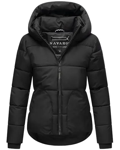 Navahoo Damen Winterjacke kurze Steppjacke mit reflektierenden Details und verstellbarer Kapuze Lachperle XIV Black Gr. M - Moderne Winter-Steppjacke für elegante Outdoor-Aktivitäten. Robustes, wasserabweisendes Material schützt vor Wind und Wetter. Figurbetonter Schnitt und praktische Details sorgen für Komfort und Sicherheit.