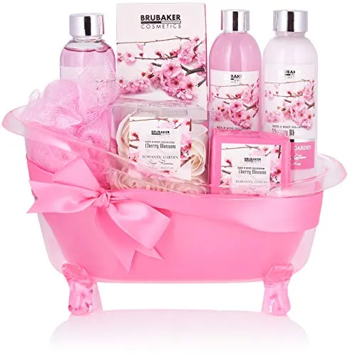 BRUBAKER Bade- und Dusch Set Kirschblüte - 8-teiliges Geschenkset - Entdecken Sie das 8-teilige Bade- und Dusch Set in einer dekorativen Wanne! Mit Duschgel, Körperlotion und mehr verwöhnt es die Haut und sorgt für ein blumiges Badeerlebnis.