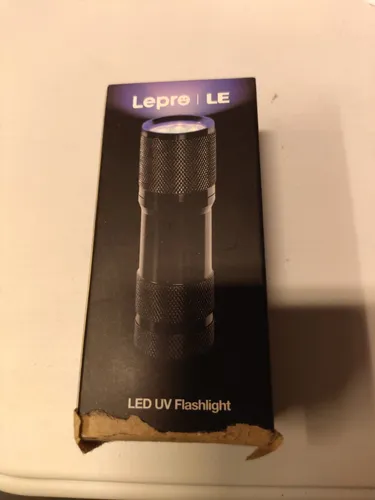 LE LED UV Schwarzlicht Taschenlampe mit 9 LEDs - Heimtierurindetektoren - Kompakte UV-Taschenlampe mit 395nm für die zuverlässige Erkennung von Urinflecken und unsichtbaren Rückständen, ideal für Tierbesitzer.