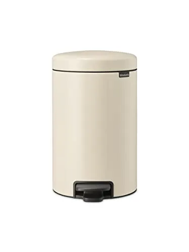 Brabantia NewIcon Treteimer 12L - Soft Beige, sanft schließend und geruchsfest - Haushaltszubehör, ideal für Küche oder Schlafzimmer mit leichter Pedalbedienung und herausnehmbarem Inneneimer für einfache Reinigung.
